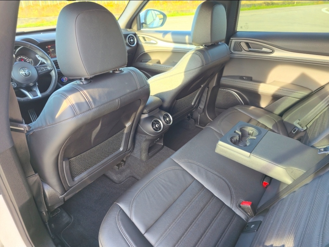 Alfa Romeo Stelvio 2.0 Q4 2022 - 13
