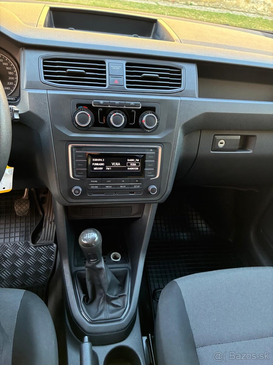 VW CADDY 1.6 TDI 2016 DPH odpočet - 13