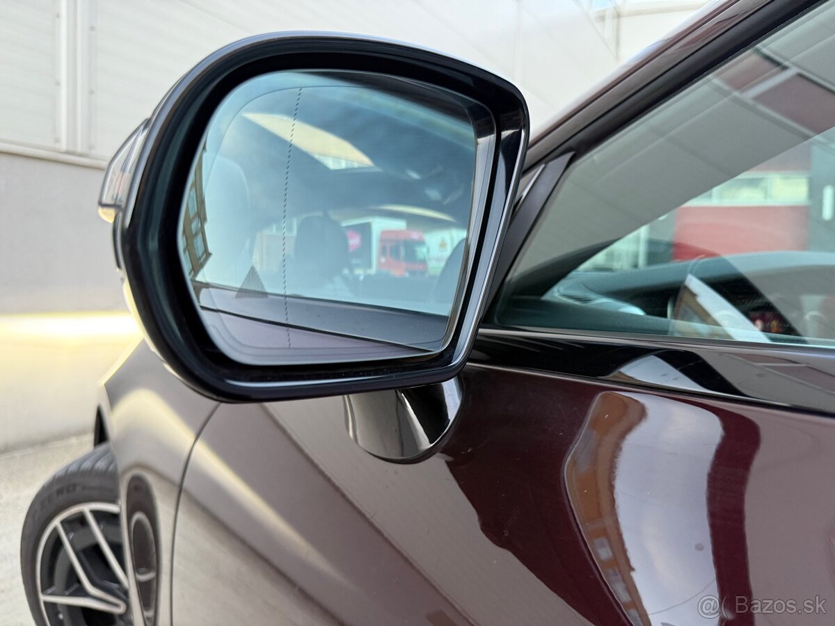 Mercedes-Benz E 200 Coupe AMG Burmester mHEV - 13