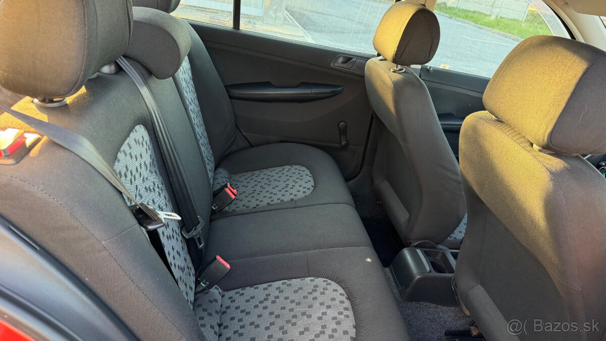 Škoda Fabia 1.4 16V Elegance - 13