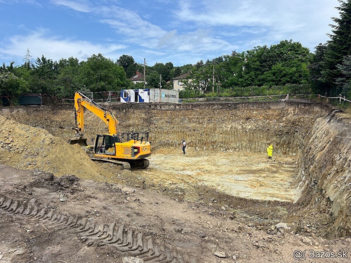 bager JCB 4CX, zemné výkopové a búracie práce, prípojky - 13