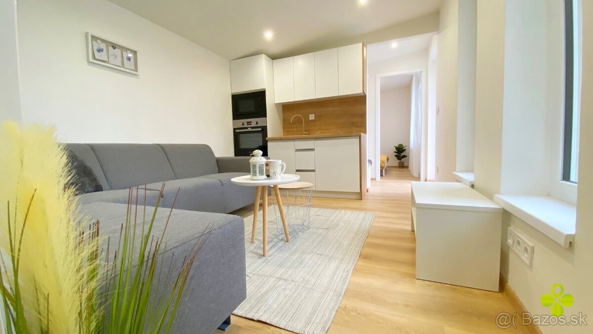 Zariadený 2 izb byt Staré sídlisko Prievidza 2 x park miesto - 13