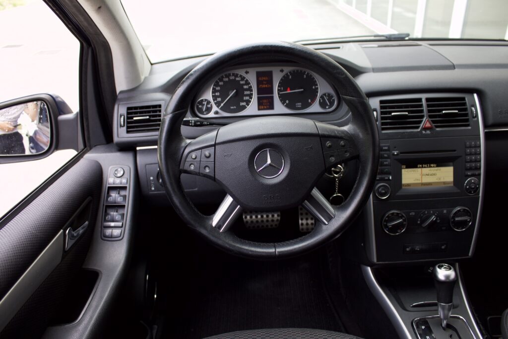 Mercedes B trieda - 13