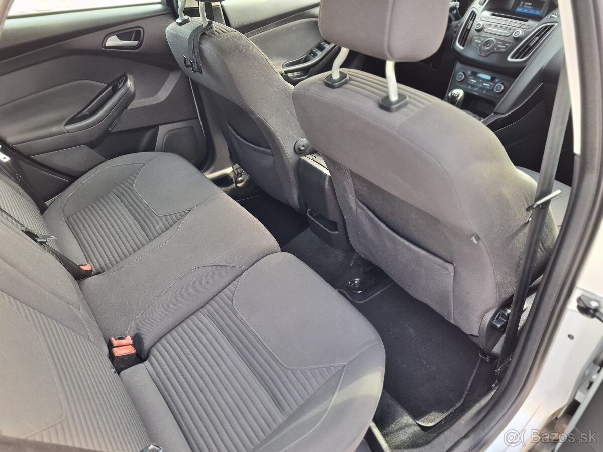 Predám Ford Focus Combi 1.5 TDCi 88Kw 120k M6 r.v. 1/2016 vo - 13