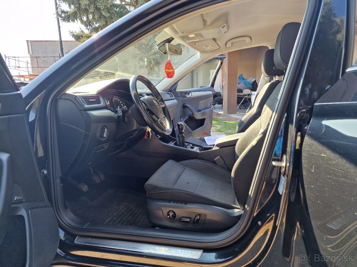 Škoda Superb III 2.0 TDi 150K Style M6 sedan (diesel) - 13