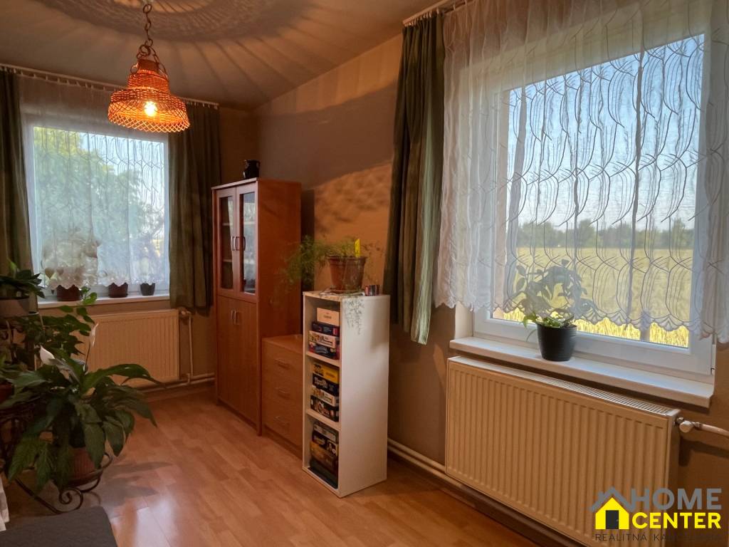 REZERVOVANÝ 4 izbový rodinný dom s garážou, Zlatná na Ostrov - 13