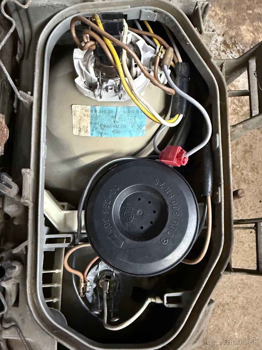 Predné svetlá mercedes w201 190d - 13