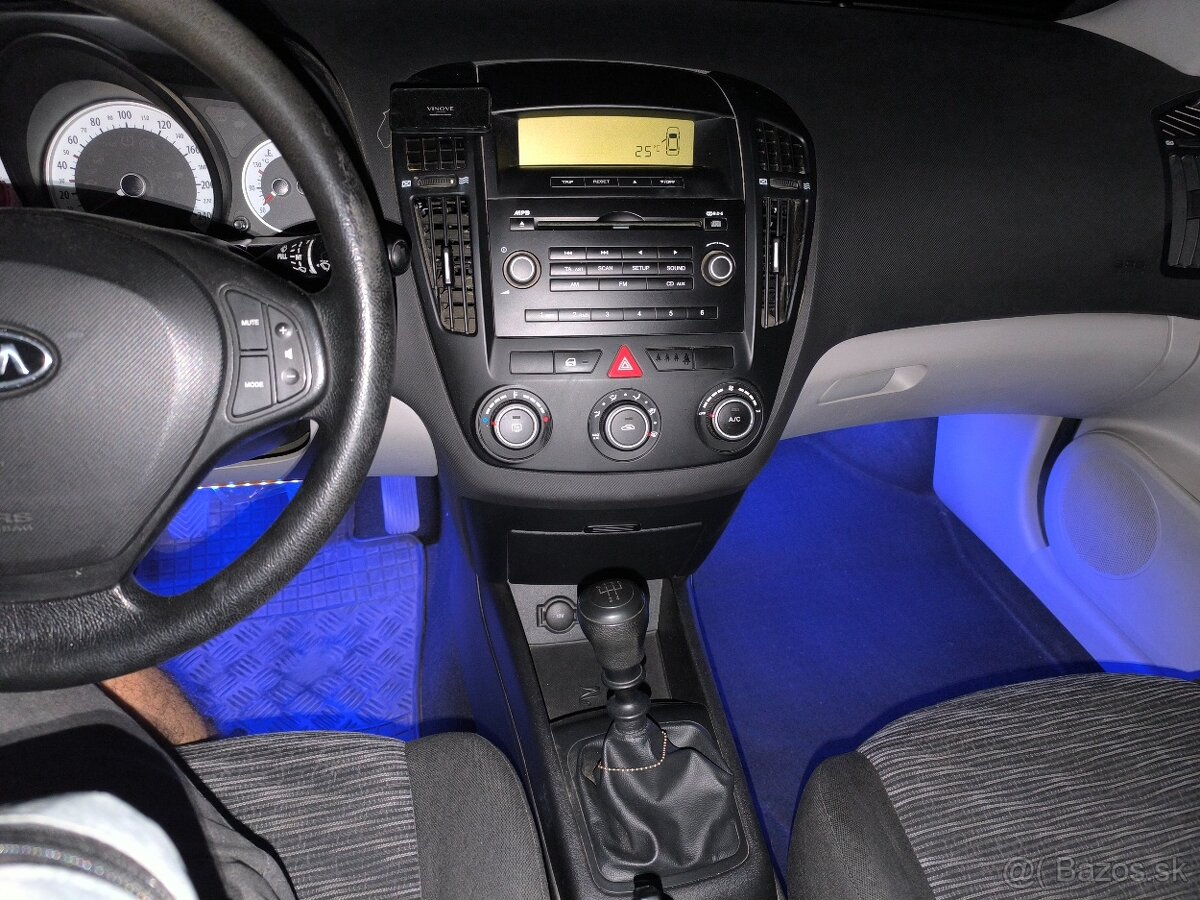 Kia Ceed 1,6 CRDi 85kw - 13