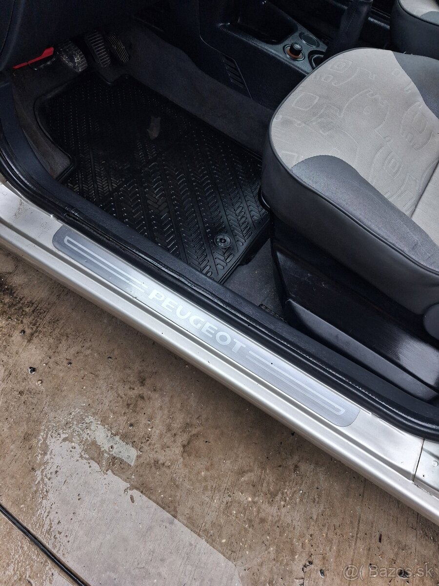 Predám Peugeot partner 1.6hdi - 13