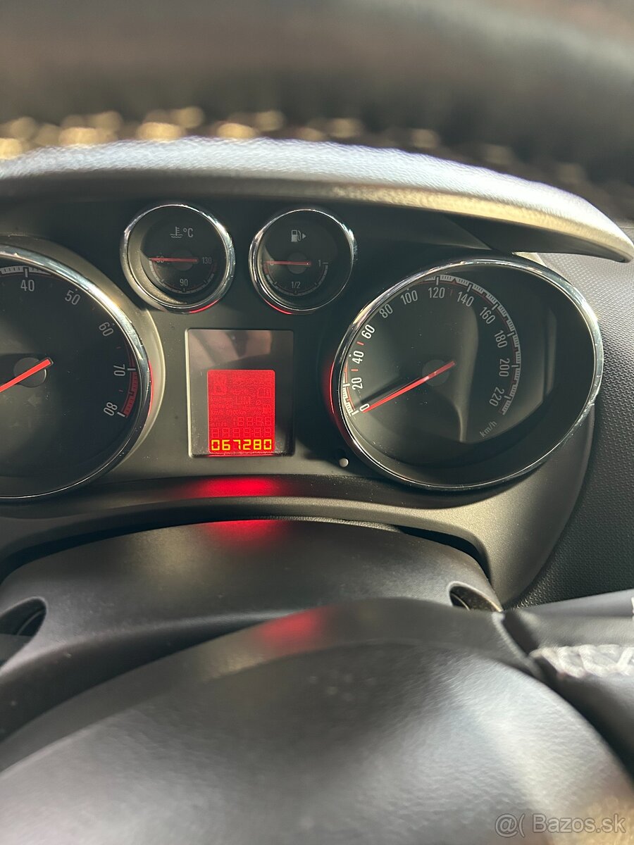 Predám Opel Meriva 1,4, 88kW - 13