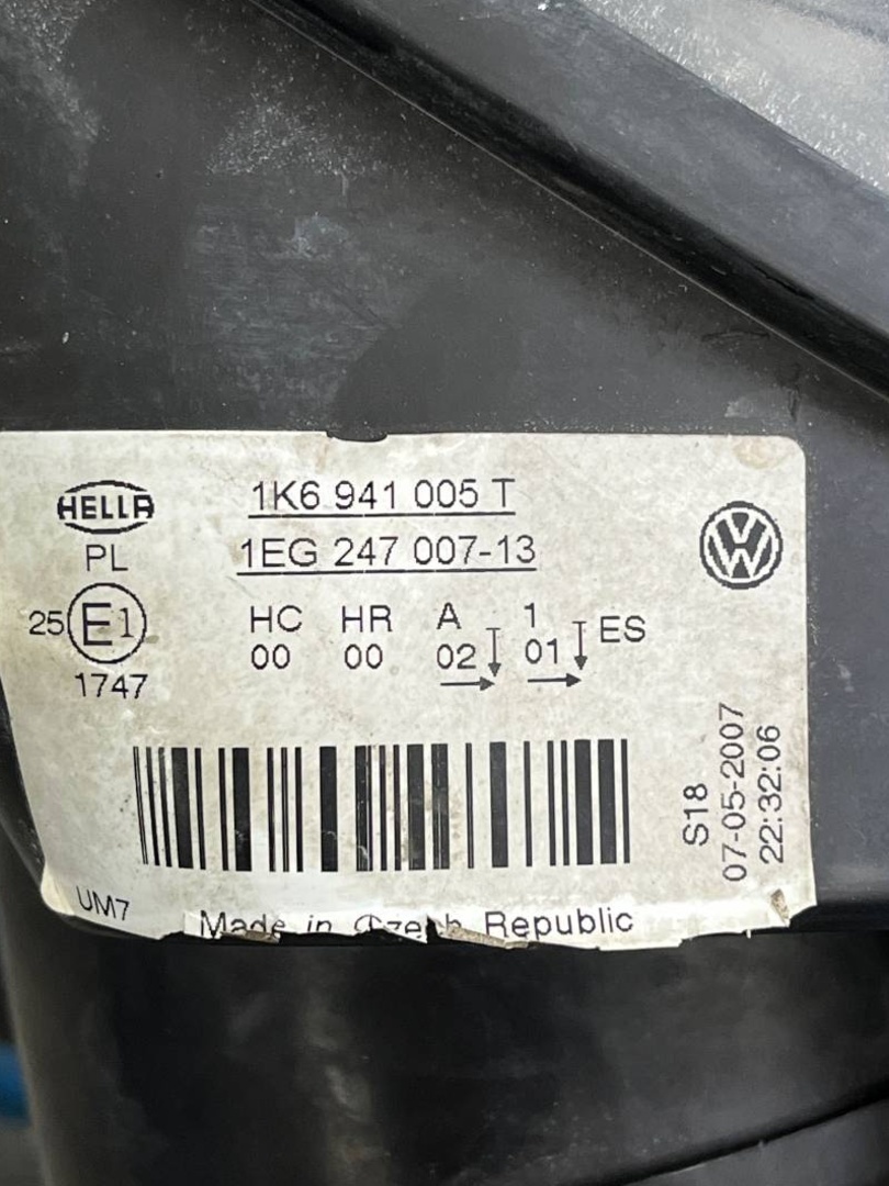 VW Golf V přední světlomety originál - 13