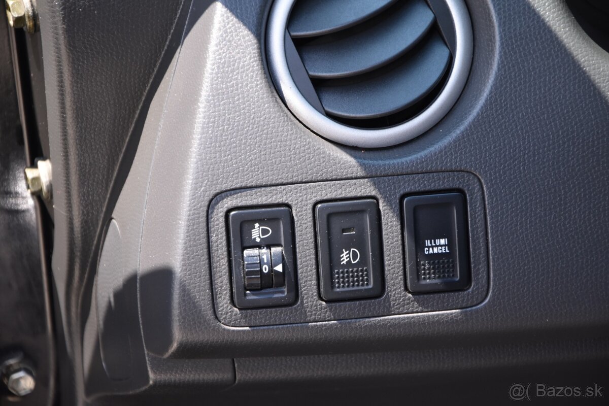 Suzuki Swift 1.5 GS ABS, A/C - 13