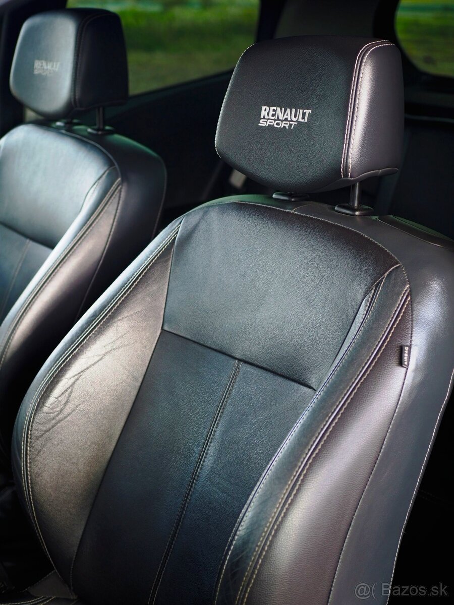 Renault CLIO SPORT RS - 13