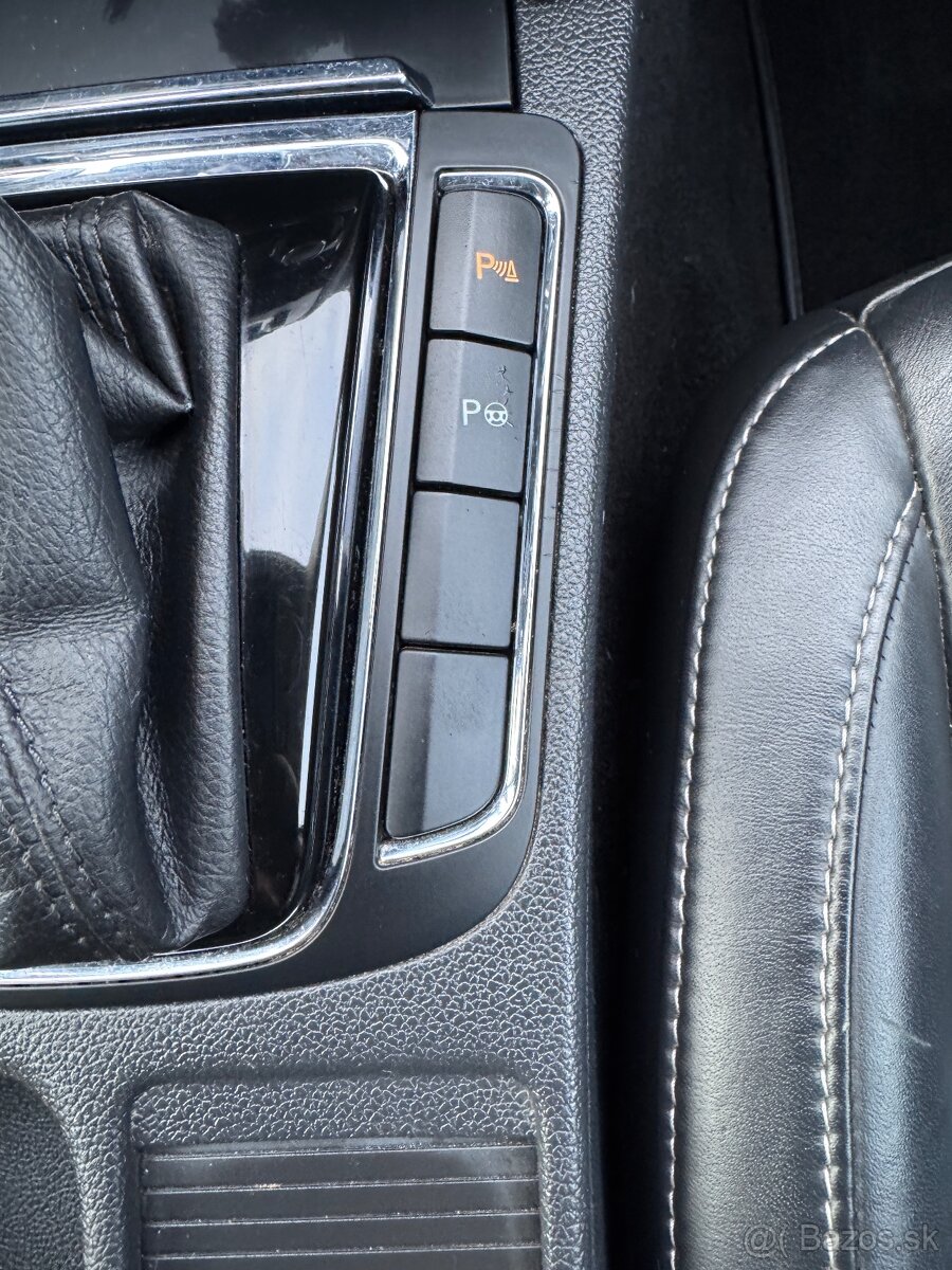 Škoda Superb 2.0Tdi DSG 4x4 140ps Elegance - 13