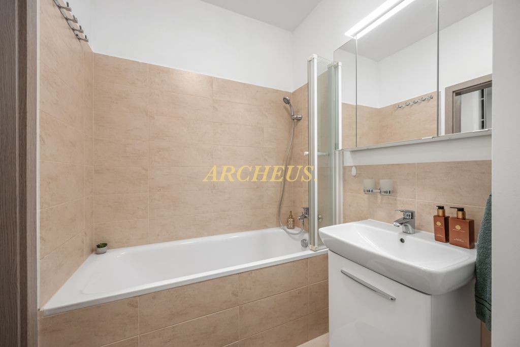 NA PREDAJ MODERNÝ 2-IZBOVÝ BYT BRATISLAVA-SLNEČNICE - 13