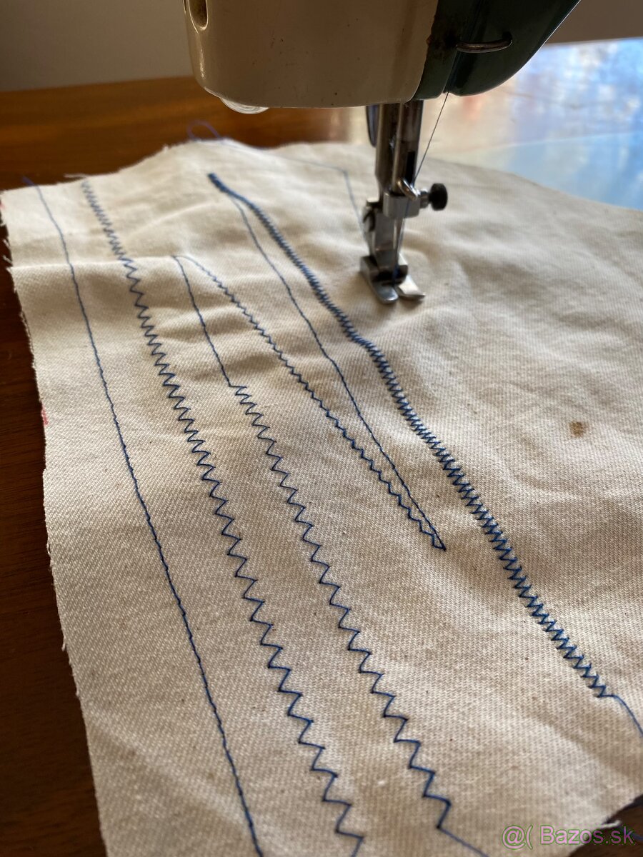 Mechanický Šijací stroj Lada 236 - 13