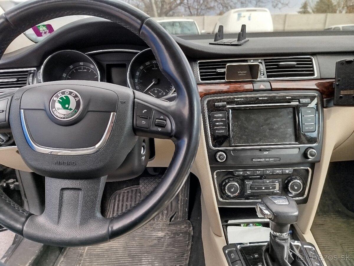 Škoda Superb Combi II.2,0 TSI Elegance DSG r.v.2011. - 13