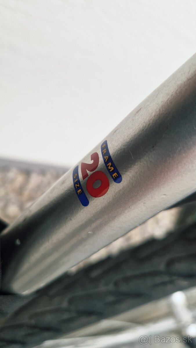 Krosový Author Compact - 13