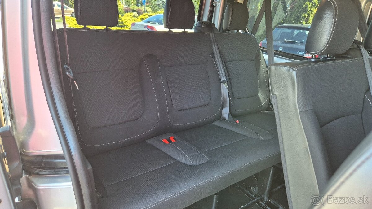 Renault Trafic 8-miestny 107kw - 13