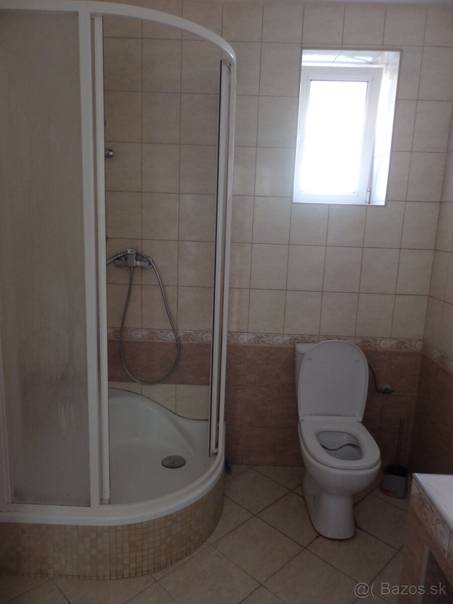 Na predaj 3 izbový rodinný dom v obci Šúrovce okr.Trnava - 13