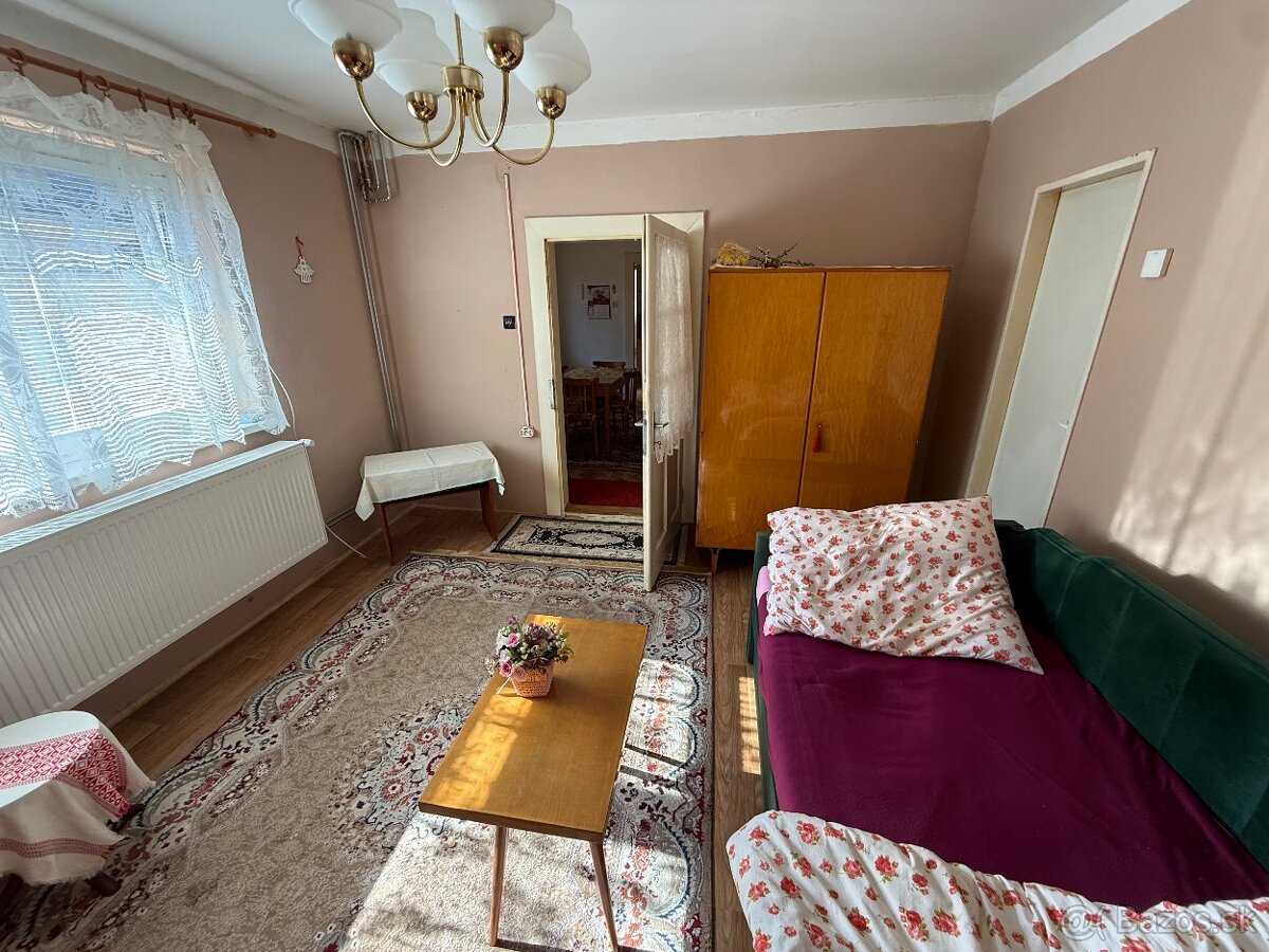 Rodinný dom a záhrada - 13