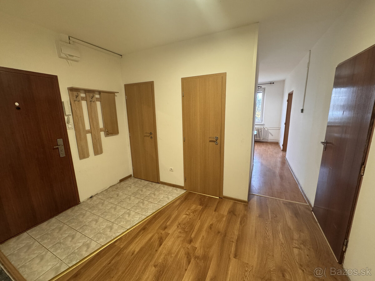 Predaj, 2-izbový byt, balkón, ul. Pavlovova, blok Urán, Star - 13