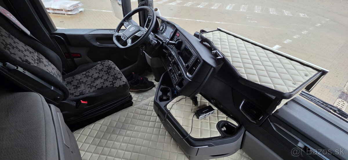 SCANIA R450 Mega - 13