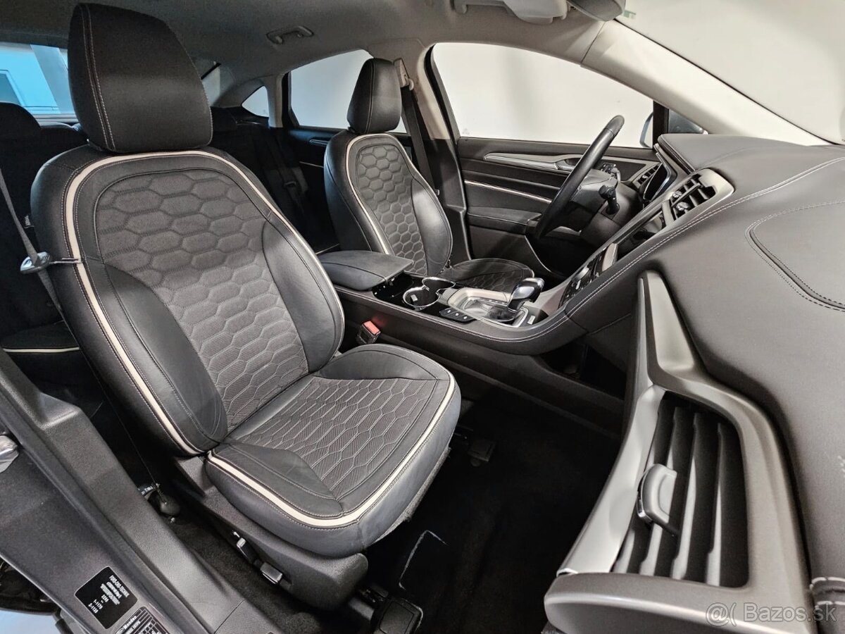 Ford Mondeo Vignale Hybrid - 13