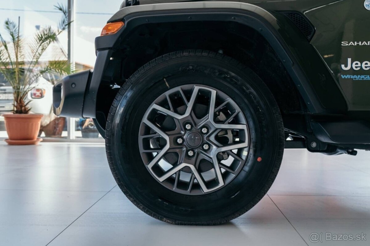 Jeep Wrangler - 13