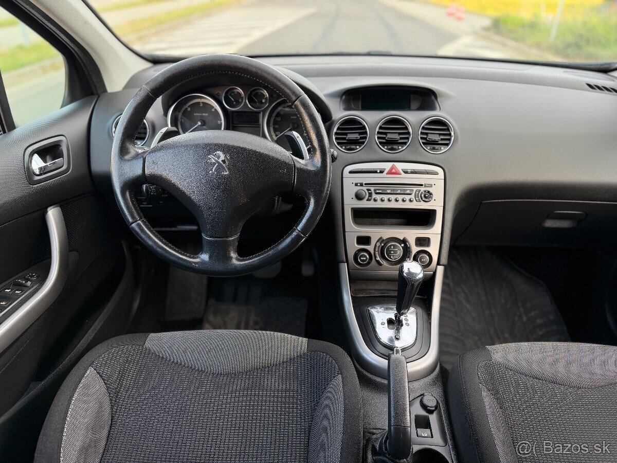 Peugeot 308 SW - 13