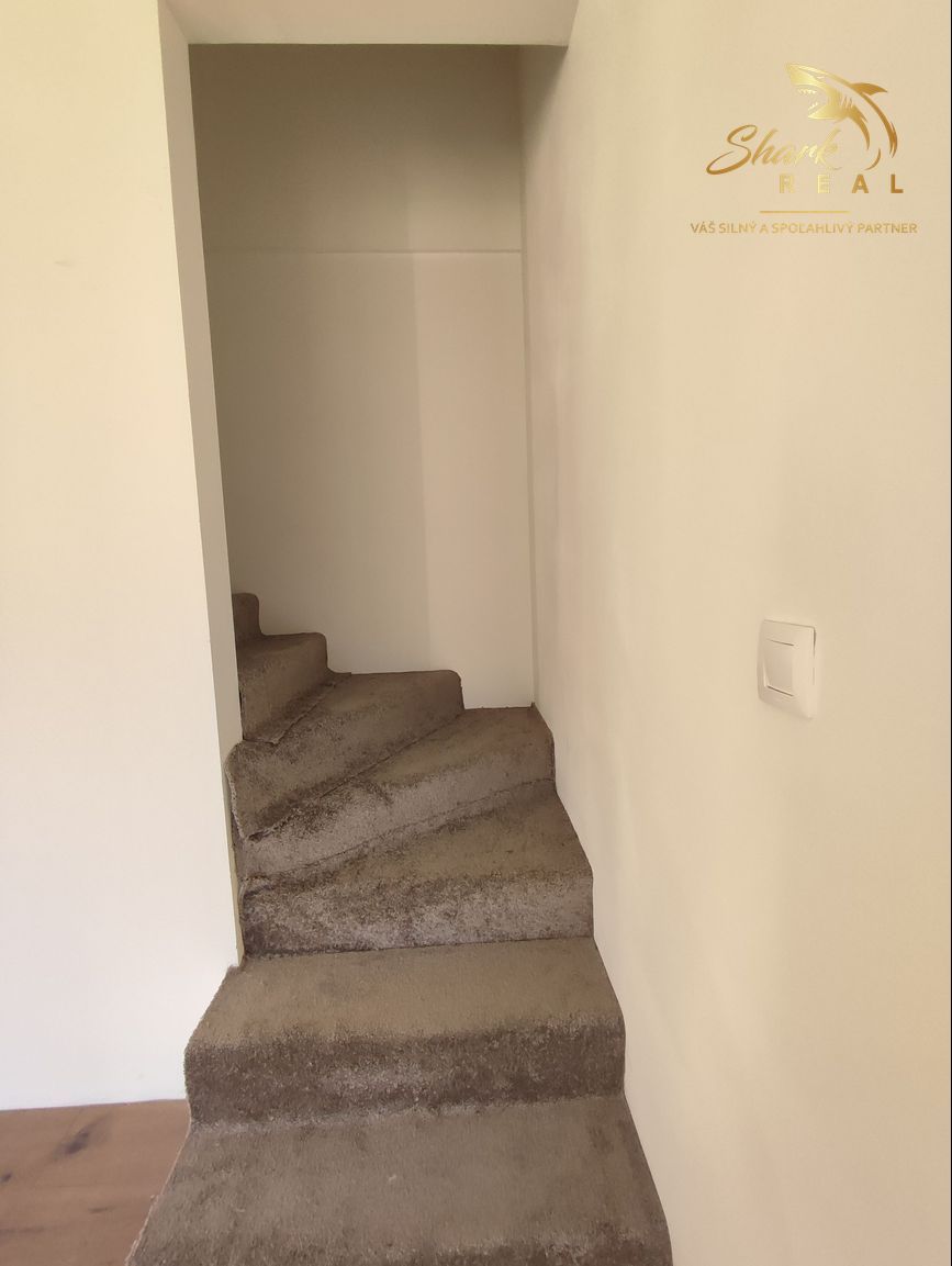 4 izbová novostavba v dvojdome neďaleko tajchu - 13