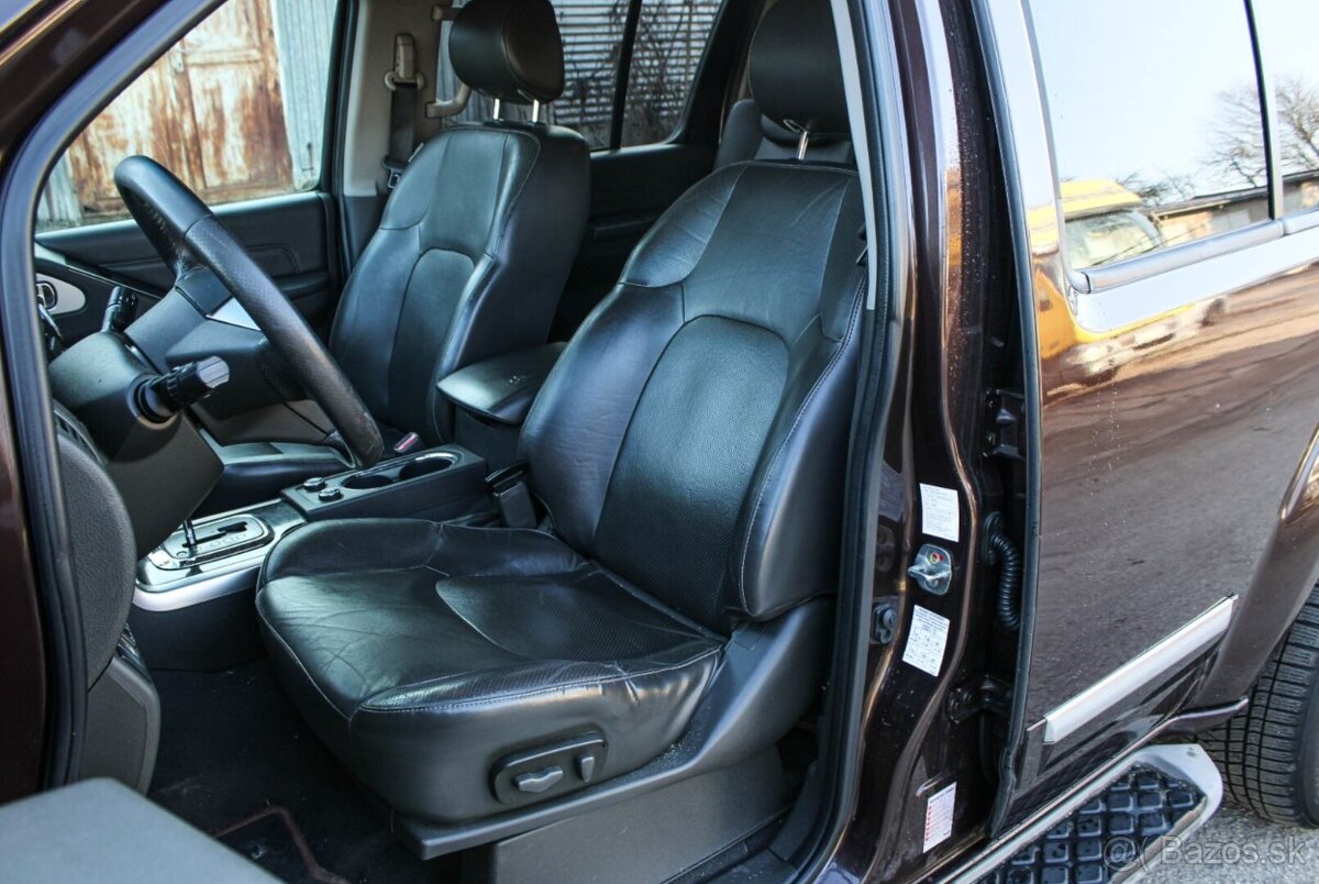 Nissan Pathfinder 3.0 V6 A/T 7MIEST - 13