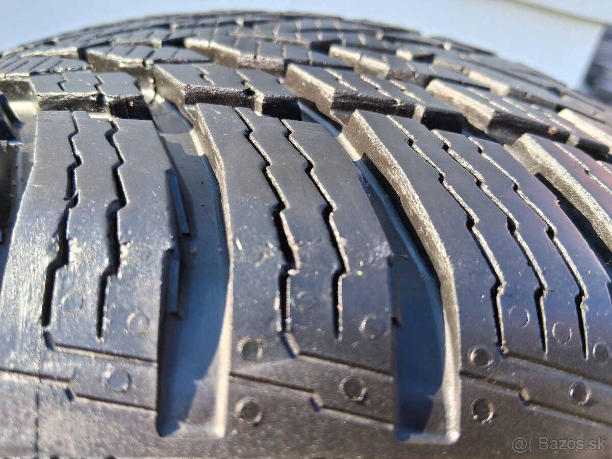 225/40 r18 zimne pneumatiky - 13