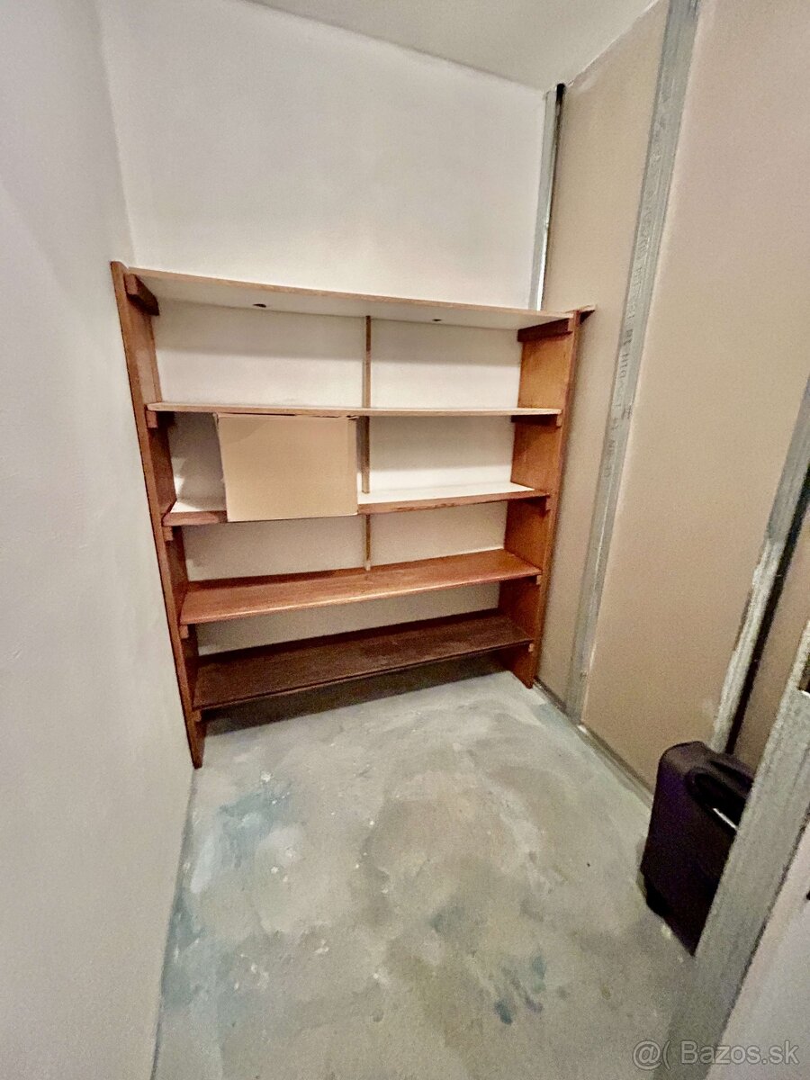 Zvolen, mesto – 1-izb. byt s vlastným park. miestom, 31 m2 - 13