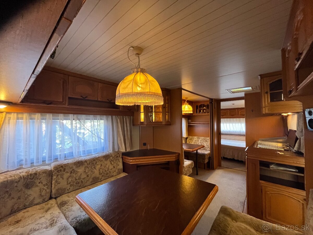 KARAVAN HOBBY DE LUXE - 13