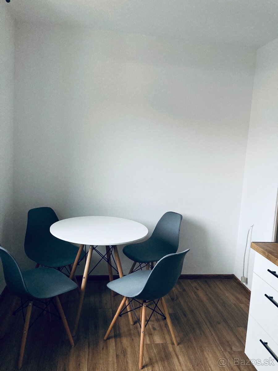 1-izbový byt s PARKOVANÍM - 13