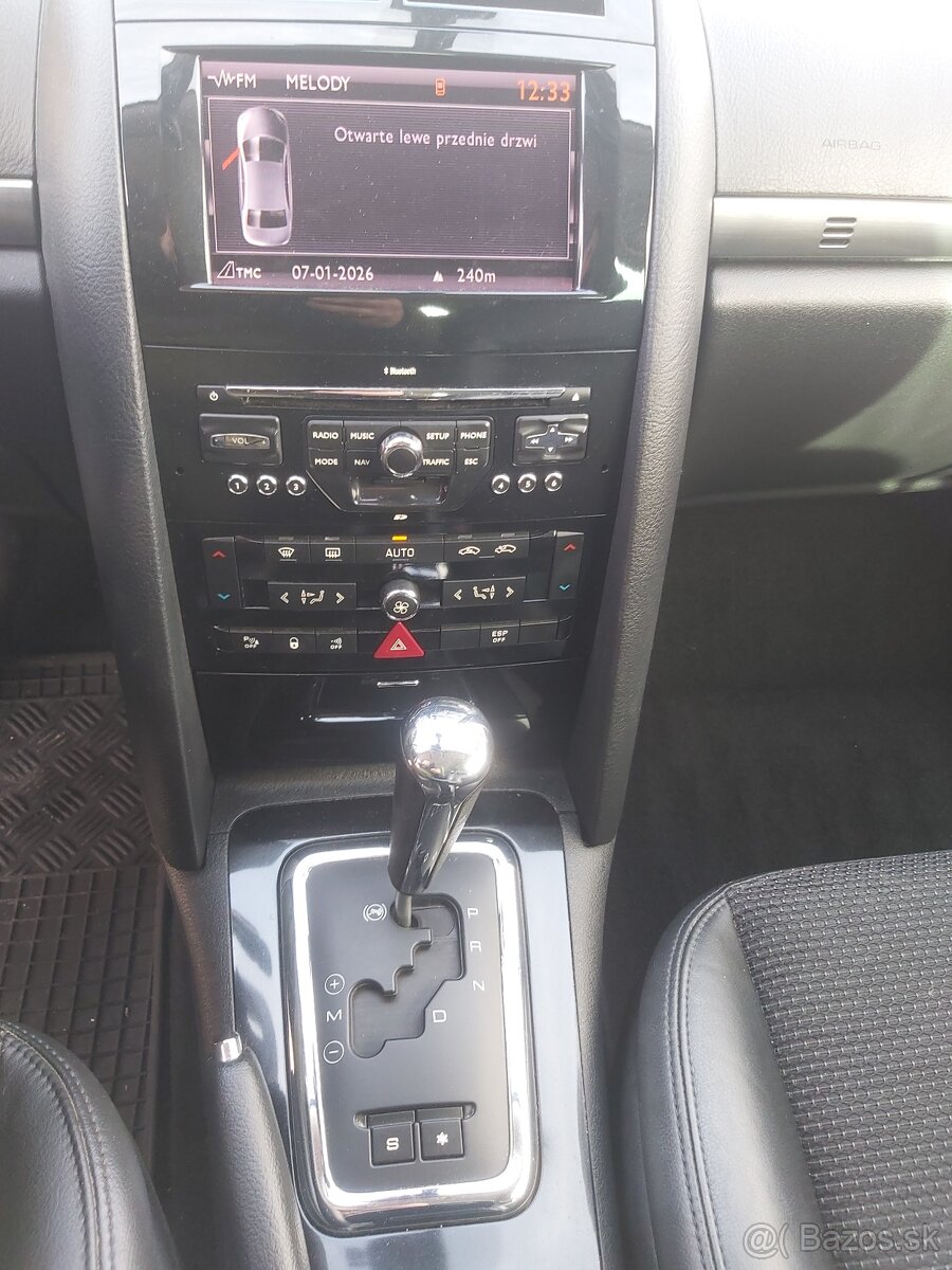Peugeot 407 SW AT - 13