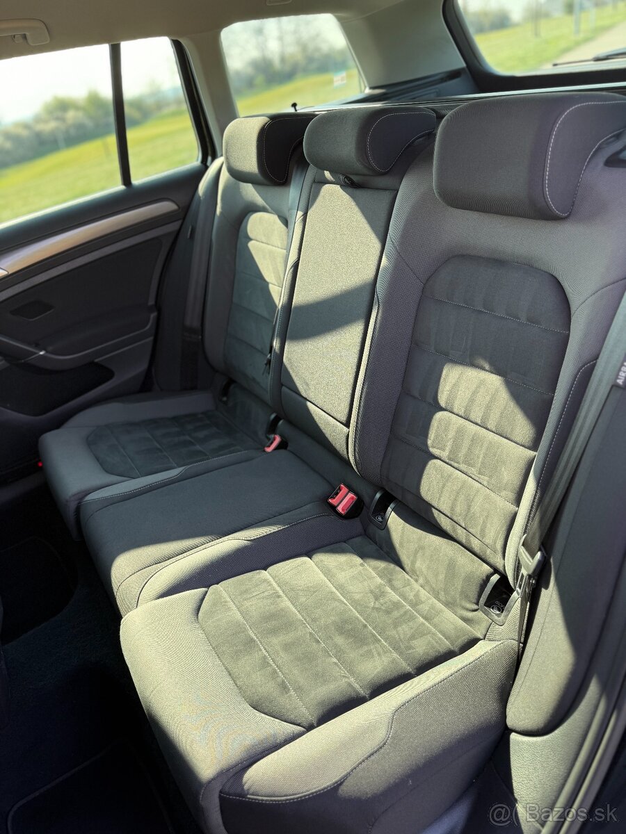 Volkswagen Golf 1.6 TDI DSG - 13