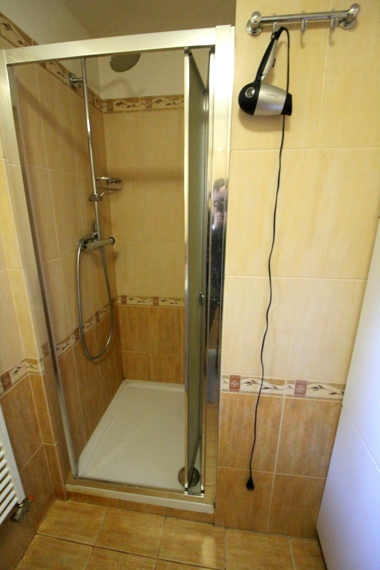 Rodinný dom so záhradou / 837 m2 / - Beluša - 13