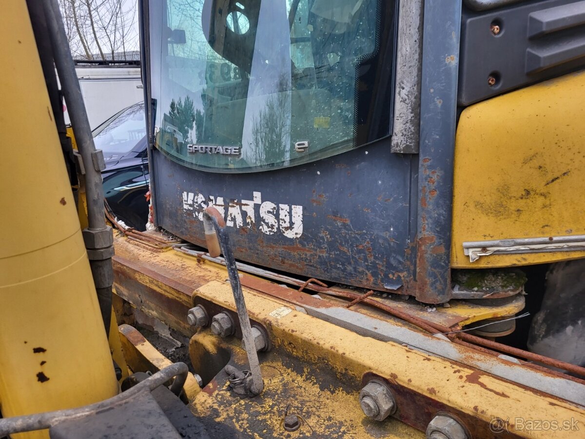 KOMATSU WB 93R - 5 4X4 - 13