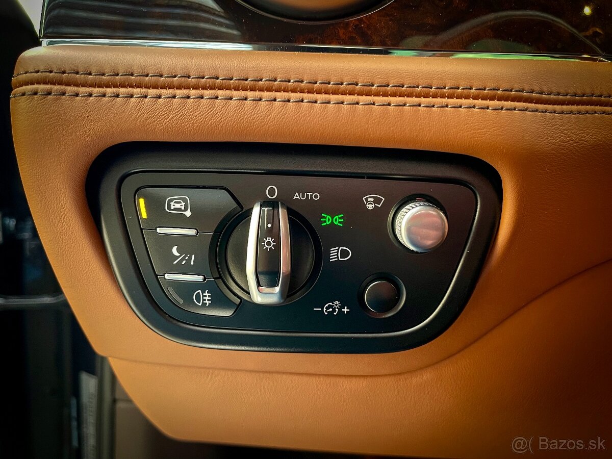 Bentley Bentayga 6.0 W12 - 13