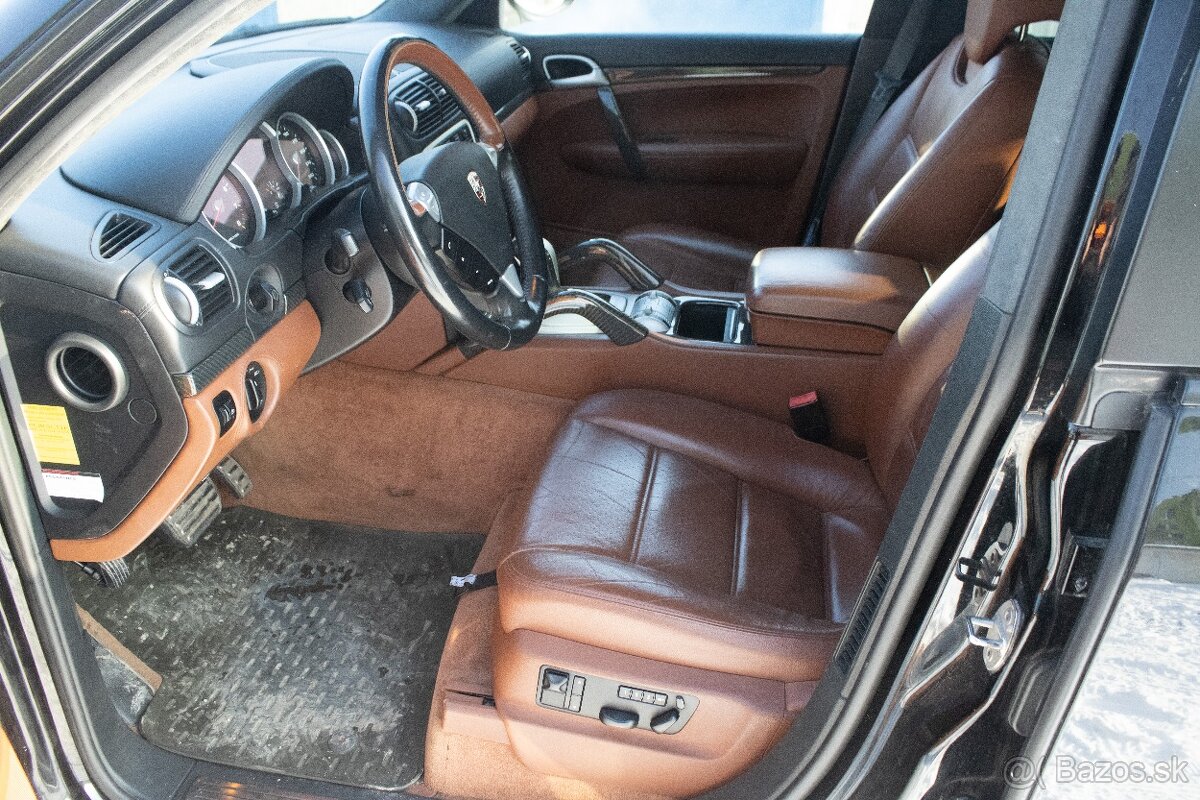 Porsche Cayenne Turbo Tiptronic, 368kW (2009) - 13