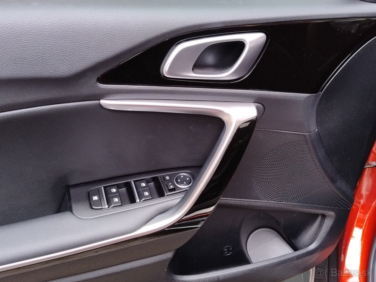 Predám Kia XCeed 1.5 T-GDi M6 GOLD - 13