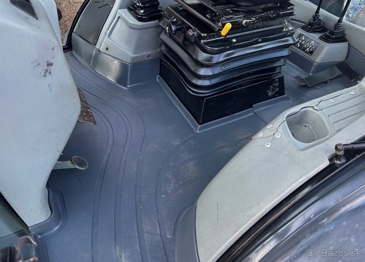 Terex Fermec 820 sx Cat JCB - 13