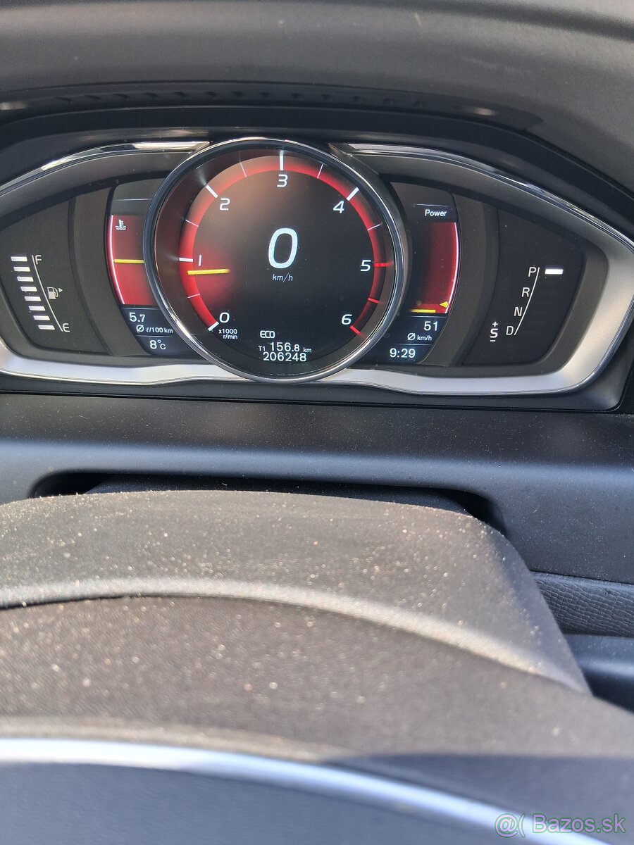Volvo XC 60-D4 - 13