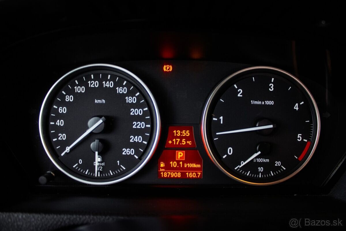 BMW X5 xDrive30d M packet 180kW AT8 - 13