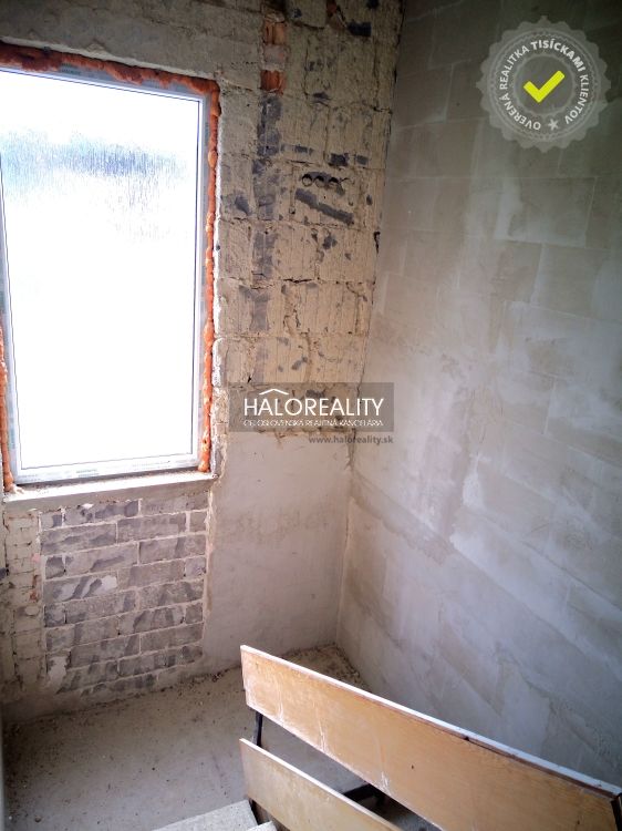 HALO reality - Predaj, rodinný dom Dlžín - ZNÍŽENÁ CENA - EX - 13