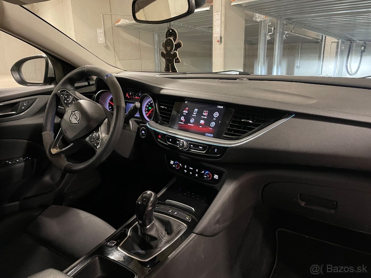 Opel Insignia GrandSport 2.0 - 13
