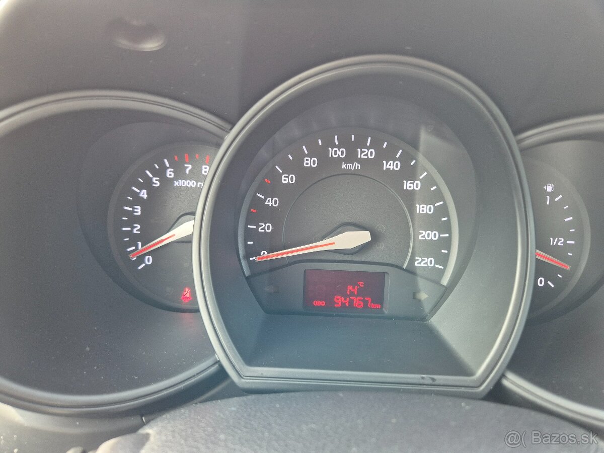 Predám Kia Rio, benzín, r. v. 2012 - 13