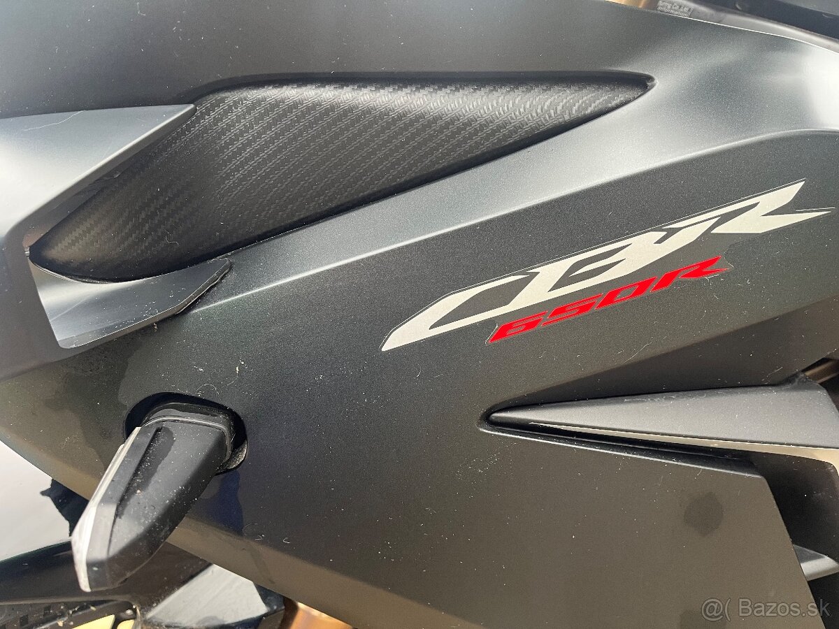 Honda CBR 650 - 13